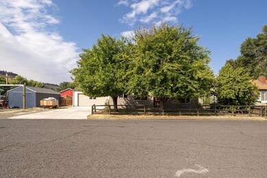 Dunham St