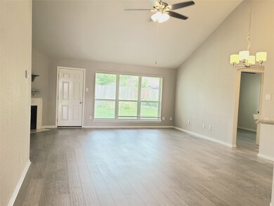 10935 Covered Bridge St, Houston, TX 77075 - photo 2