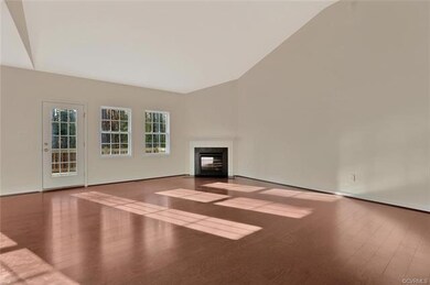 5801 Reedy Springs Dr, North Chesterfield, VA 23237 - photo 3