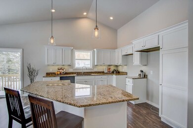 2705 Lynbrook Cir, Fitchburg, WI 53719 - photo 6