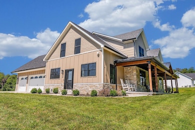 529 Bowers Ln, Morgantown, WV 26508 - photo 2