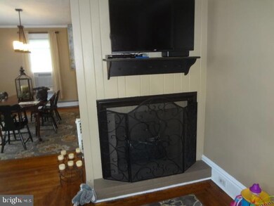 533 E King St, Littlestown, PA 17340 - photo 3