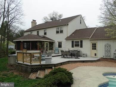 721 W Prospect Ave, North Wales, PA 19454 - photo 2