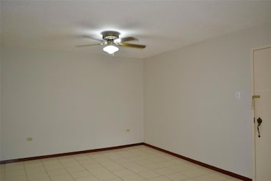 872 Condo University Ct unit 2-D, San Juan, PR 00925 - photo 3