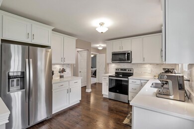 401 Demorest Rd, Columbus, OH 43204 - photo 7