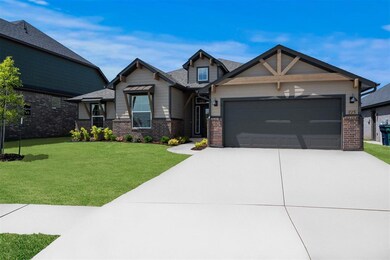 725 Caladium Dr, Yukon, OK 73099 - photo 4