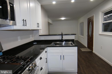 376 Plane St, Middletown, PA 17057 - photo 7