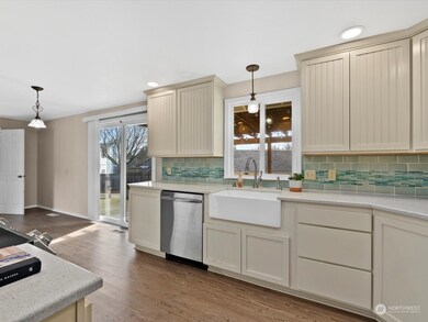 908 116th St SW, Everett, WA 98204 - photo 7