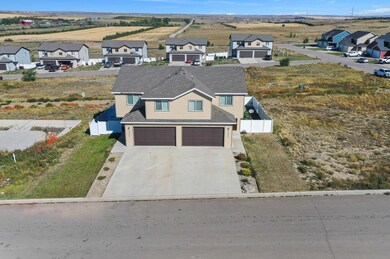 13673 Karen St, Williston, ND 58801 - photo 2