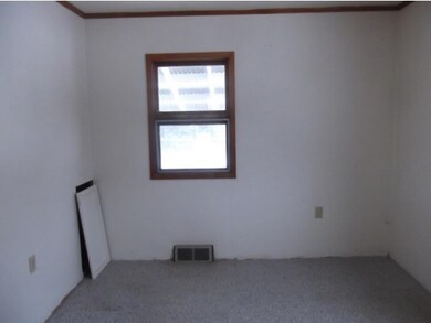 1115 Lackey Hill Rd, Saint Johnsbury, VT 05819 - photo 5