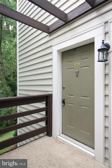 10118 Oakton Terrace Rd unit 10118, Oakton, VA 22124 - photo 2