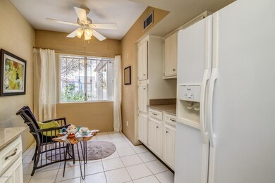 Kitchen Eating Area