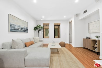 The Metro unit 105, Playa Vista, CA 90094 - photo 4