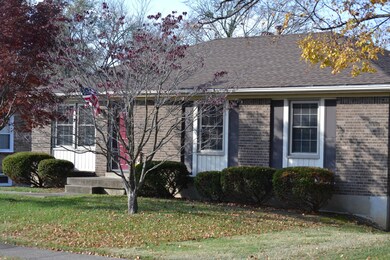 5902 Bucks Ln, Louisville, KY 40291 - photo 2