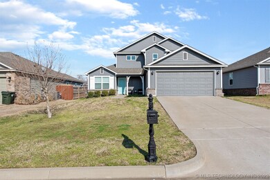 8669 S 256 E Place