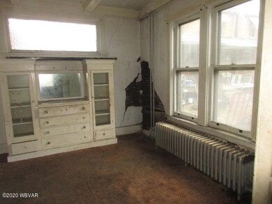 140 S Carbon St, Shamokin, PA 17872 - photo 6