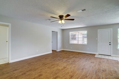 16110 Tibet Rd, Friendswood, TX 77546 - photo 6