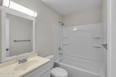 1106 Navidad Bank Ct, New Bern, NC 28560 - photo 4