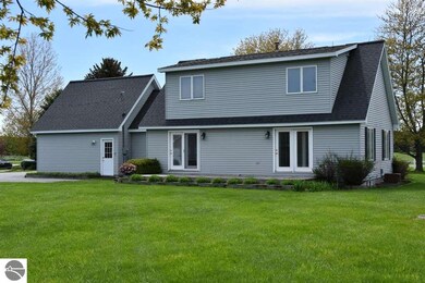 13467 S Bugai Rd, Traverse City, MI 49684 - photo 4