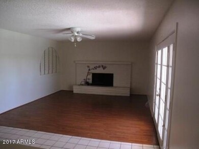 Living Room (3127)