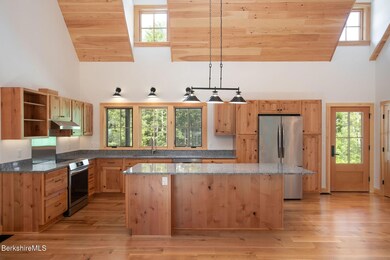 1427 Hewins St, Sheffield, MA 01257 - photo 6