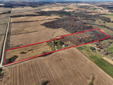 1984 Colonel Taylor Rd, Decorah, IA 52101 - photo 5