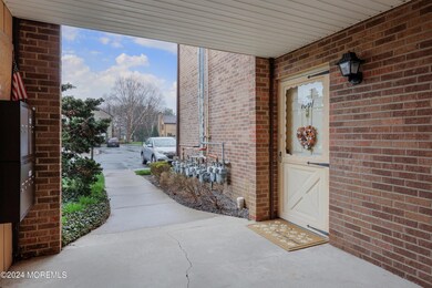 1001 Wellington Place unit 1001, Matawan, NJ 07747 - photo 2