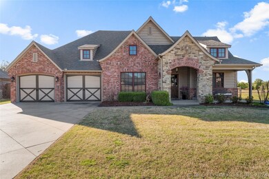 4 bed, 3 bath, formal dining and office