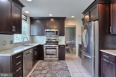 229 Lamp Post Ln, Hershey, PA 17033 - photo 7