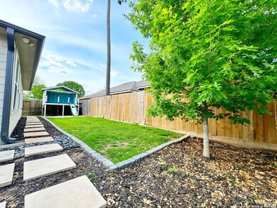 9837 Lace Flower Way, Conroe, TX 77385 - photo 5