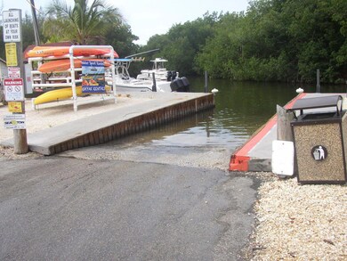 COMMUNITY BOAT RAMP