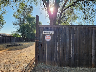 16880 Laverne Ln, Anderson, CA 96007 - photo 2