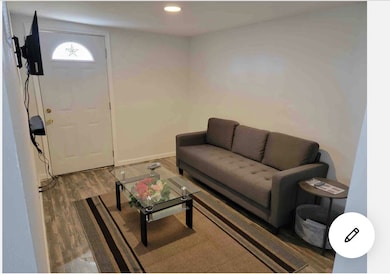 8041 Howard Dr unit 2, Houston, TX 77017 - photo 2