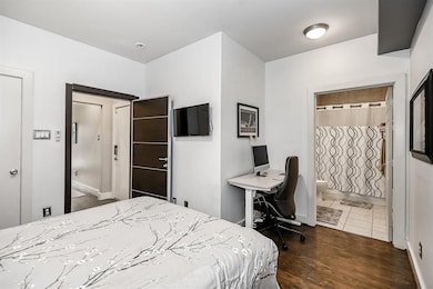 1608 W Webster St unit B, Houston, TX 77019 - photo 7