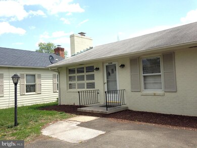 8399 W Main St, Marshall, VA 20115 - photo 3