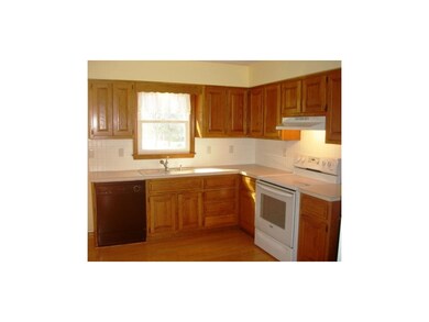 8341 Alden St, Lenexa, KS 66215 - photo 2