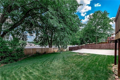 10235 Monrovia St, Lenexa, KS 66215 - photo 2