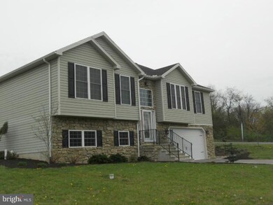 3735 Percy Ave, Chambersburg, PA 17202 - photo 2