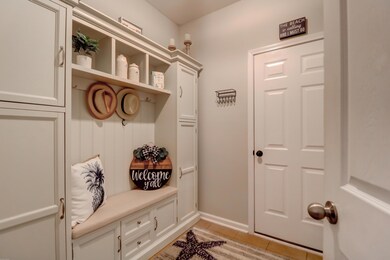 Mudroom/ additional Laundry hookup