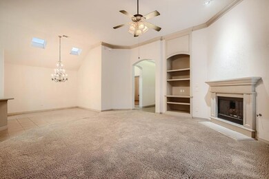 8600 Beetle Nut Ln, North Richland Hills, TX 76180 - photo 5