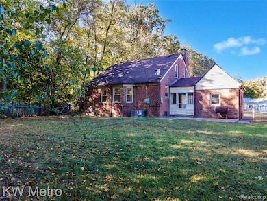 18469 Westland Ave, Southfield, MI 48075 - photo 4