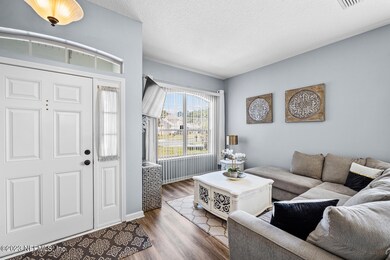 3867 Juliet Leia Cir N_32218-6