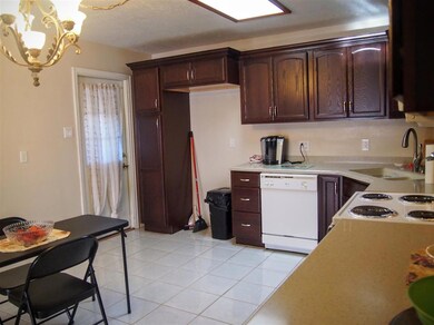 2301 Cornell Ave, Alamogordo, NM 88310 - photo 7