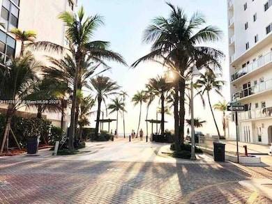 777 N Ocean Dr unit N322, Hollywood, FL 33019 - photo 4