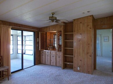 Fmly Rm. wet bar. to enclosed porch