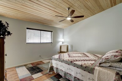 8434 Coastway Ln, Houston, TX 77075 - photo 5