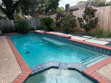 15718 Echo Lodge Dr, Houston, TX 77095 - photo 2