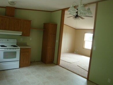 104 Taylor Ct, Potosi, WI 53820 - photo 6