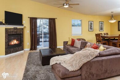 LIving_Room_DMD_4196