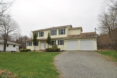 154 Azalea Dr, Tunkhannock Township, PA 18210 - photo 2